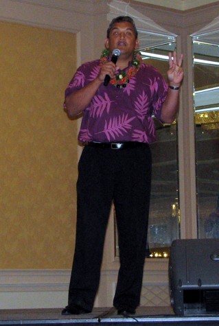 kenoi1208 Mayor Billy Kenoi speaks Friday, Dec. 5 at the Big Island Visitors Bureau annual luncheon at The Fairmont Orchid Hawaii. (Photo by Karin Stanton/Hawaii247.com)