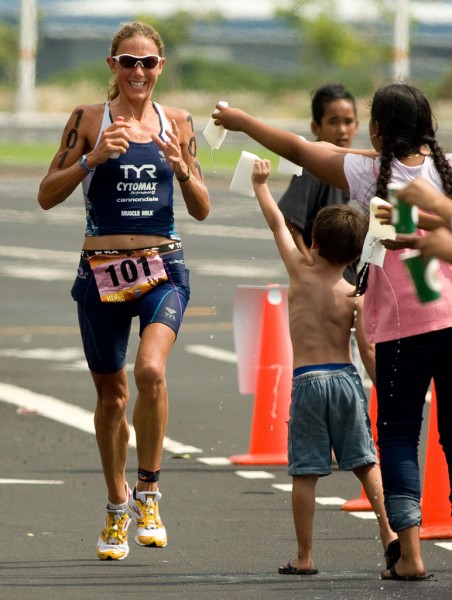 20091010_ironman-chrissie-run Chrissie Wellington on the marathon leg in Kailua-Kona of the Ford Ironman Triathlon World Championship. Photography by Baron Sekiya for Hawaii 24/7.