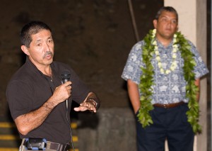 20091013_quince-mento-billy-kenoi Quince Mento, Hawaii County Civil Defense Director, and Mayor Billy Kenoi talk about the tsunami advisories issued the past month.