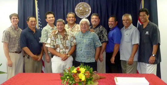 20091124_anekeohokalole-team Part of the team that helped facilitate the Ane Keohokalole Highway. From left, Race Randle of Forest City; Public Works Director Warren Lee; Executive Assistant Bobby Command; Deputy Managing Director Wally Lau; Mayor Billy Kenoi; Office of Hawaiian Affairs Trustee Bob Lindsey; state Transportation Director Brennon Morioka; Hawaiian Homelands manager for Hawaii Island James DuPont; Laiopua 2020 Executive Director Bo Kahui; Hawaiian Homelands Chairman Kaulana Park. (Photo courtesy of the Mayor's Office)
