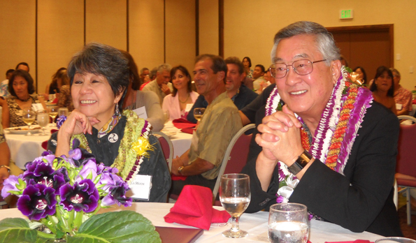 West Hawaii Bar Association honors state's top judge at dinner; announces scholarship winners