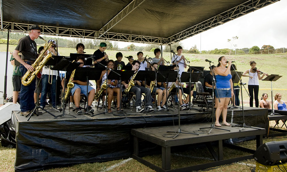 In honor of National Jazz Month, the 32-member Honoka’a Jazz Band from the Big Island has scheduled a “Big City Tour” of Oahu from April 14-17.