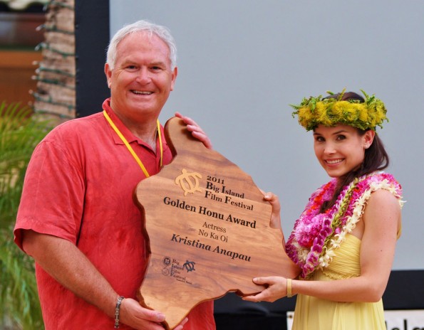 Leo_Sears-Kristina_Anapau Leo Sears presents Kristina Anapau with the Actress 'No Ka Oi' award at the Big Island Film Festival 2011