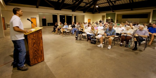 20110913_kona-town-meeting