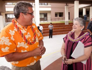 kenoi-greenwood Hawaii County Mayor Billy Kenoi, left, chats with UH President M.R.C. Greenwood prior to presentation of $9.68 million to the UH for the West Hawaii campus at Palamanui. Photo by Michael Darden