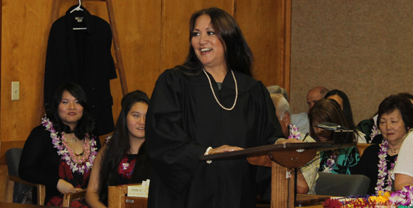 Judge Margaret Masunaga thanks Supreme Court Chief Justice Mark Recktenwald during her swearing in ceremony. (Hawaii 24/7 photo by Karin Stanton)