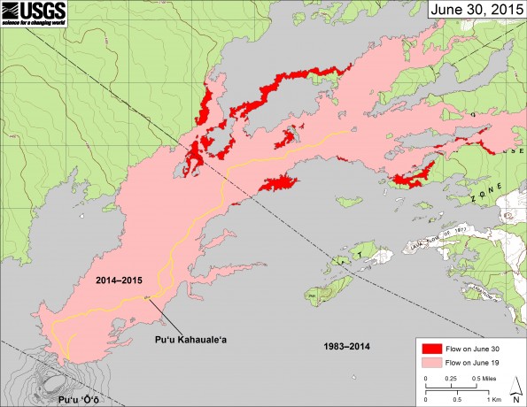 This map shows recent changes to Kīlauea’s active East Rift Zone lava flow field. The area of the flow on June 19 is shown in pink, while widening and advancement of the flow as of June 30 is shown in red. Puʻu ʻŌʻō lava flows erupted prior to June 27, 2014, are shown in gray.